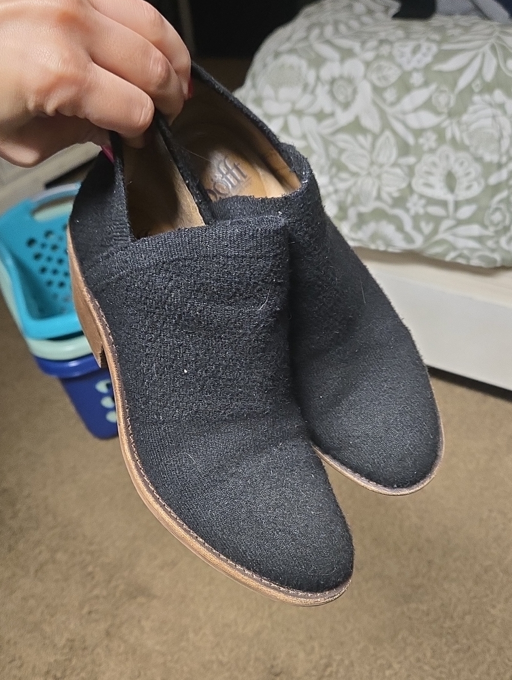 Women's - Sofft -Black Slip-On Wool-Like Ankle Shoes